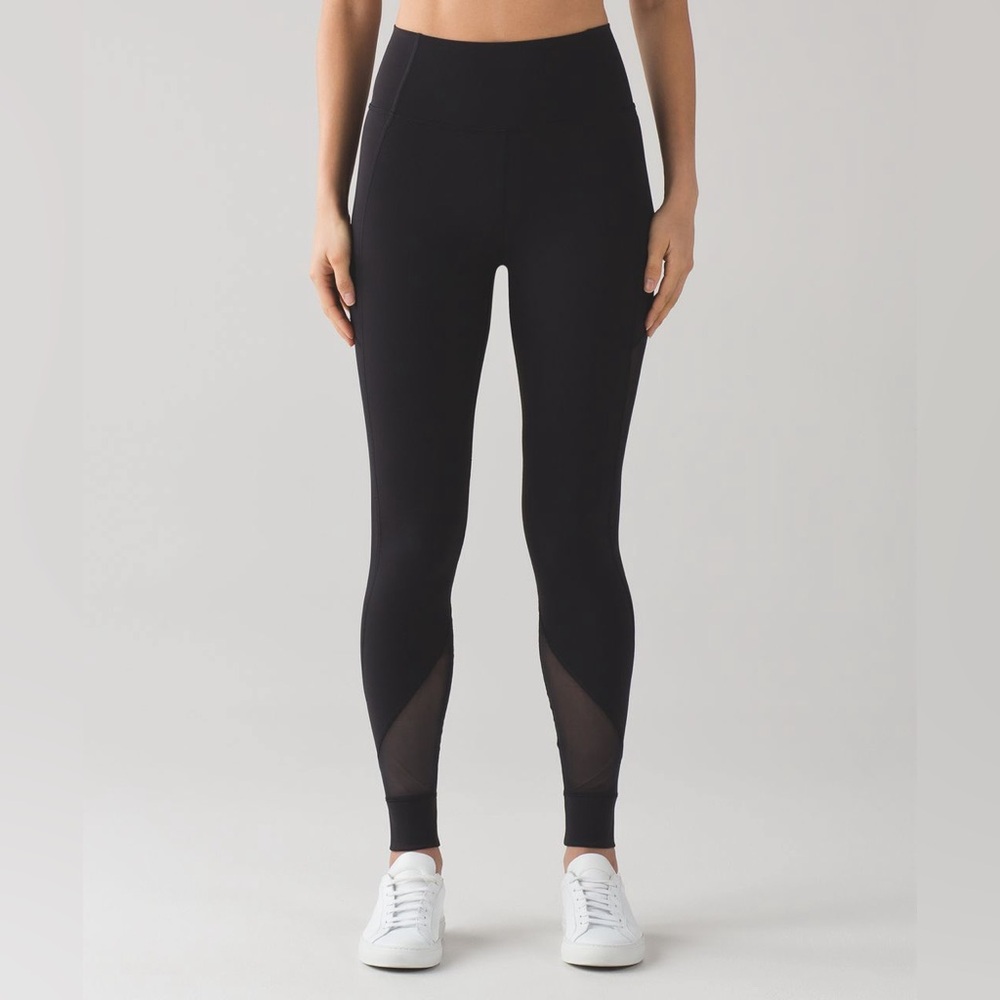 Lululemon - Hot Like Agni Pant